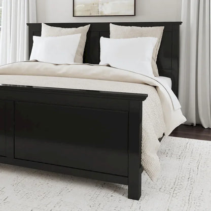 Oak Park Black Wood 3-Piece Set with King Bed and Two Nightstands by Homestyles